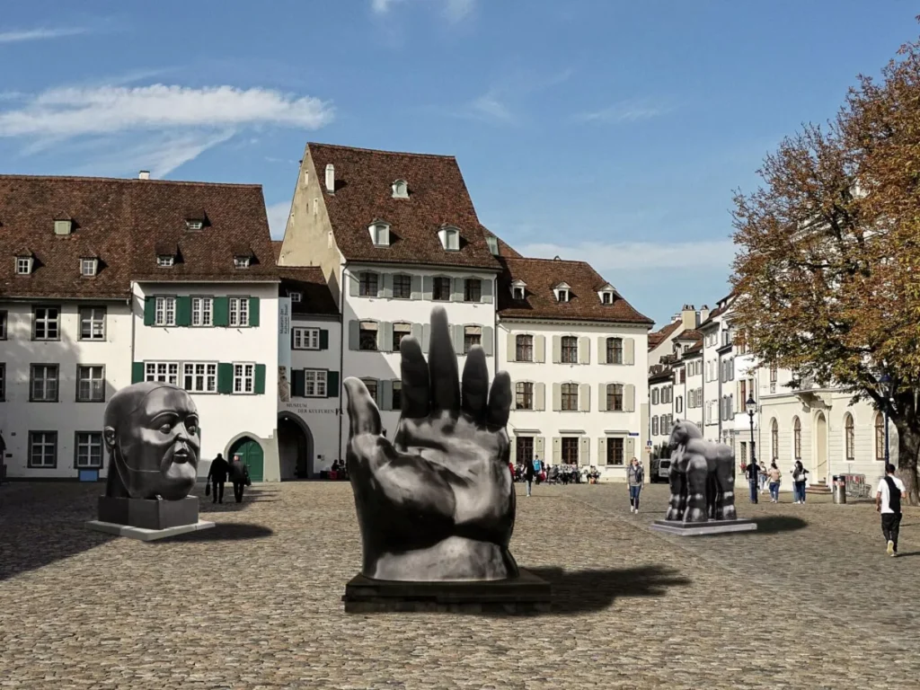 The Monumental Grace of Fernando Botero’s Sculptures