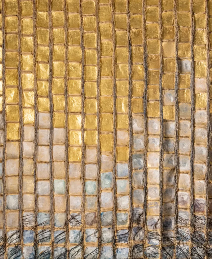 Olga de Amaral: Oro y Tejido | Galería Duque Arango