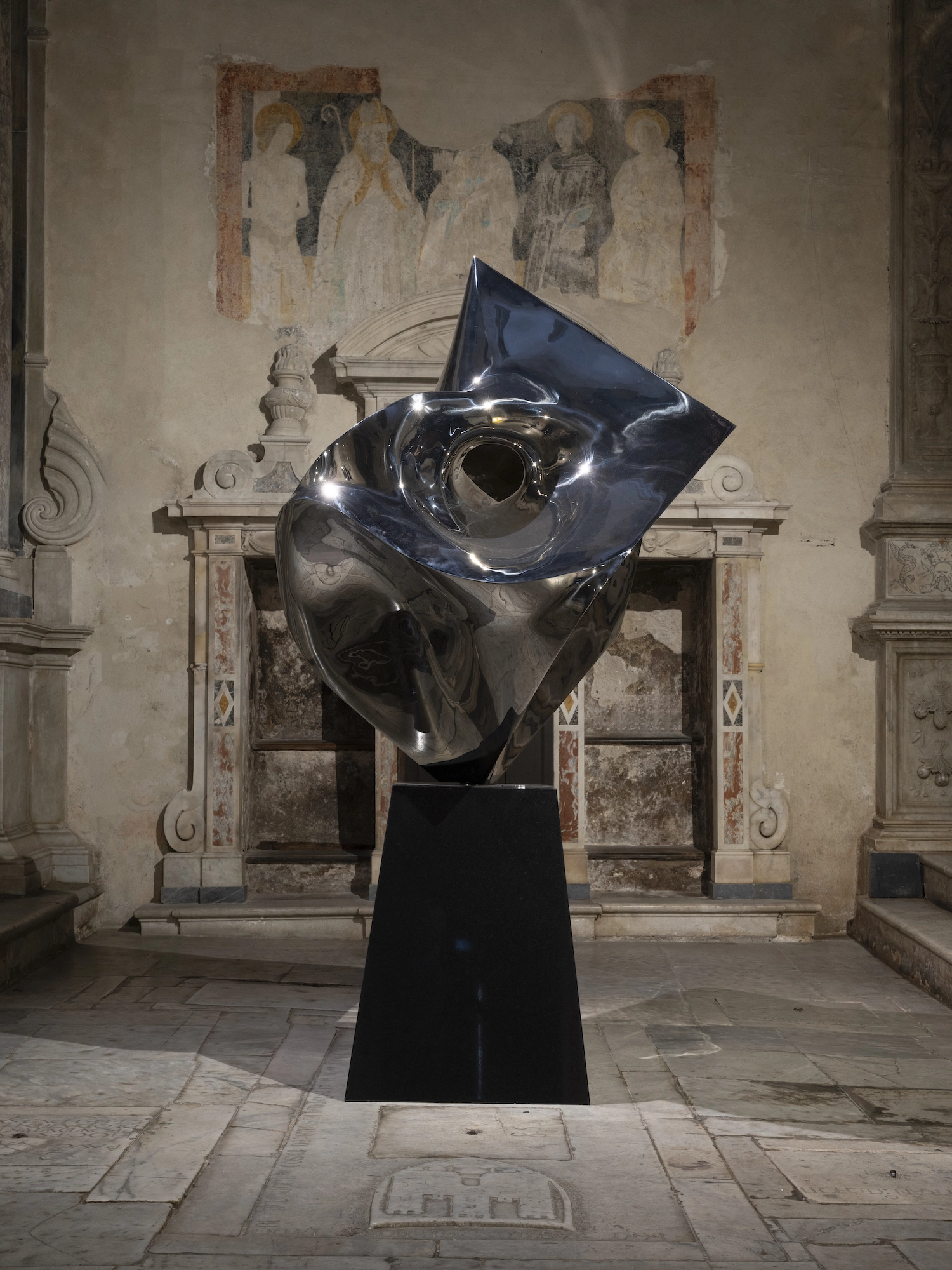 Obras de gustavo velez en pietrasanta italia para la exposicion le-dimensioni-dellequilibrio4