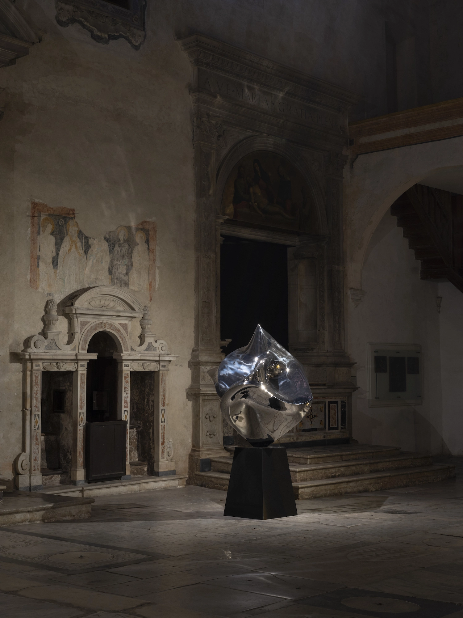 Obras de gustavo velez en pietrasanta italia para la exposicion le-dimensioni-dellequilibrio9